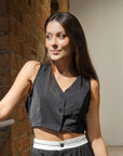 BLUSA CUELLO V NEGRA